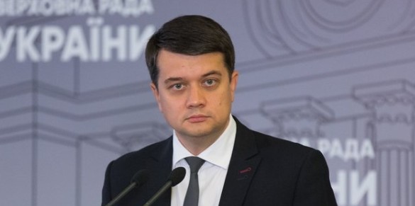 Разумков поведал, что Гончарук не подавал заявление об отставке