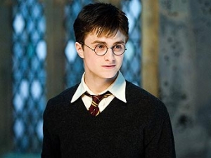Гарри Поттер предложил дочерям Обамы тур по Хогвартсу