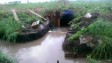 В Мариуполе сильный ливень затопил блиндажи военных 