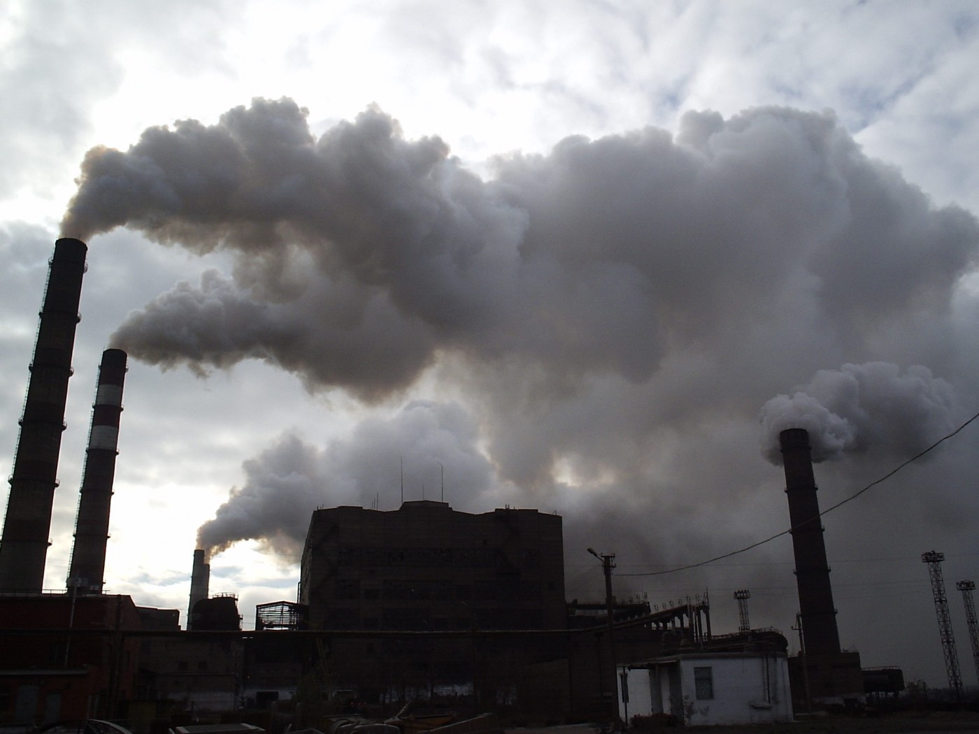 В Мариуполе ожидаются метеоусловия высокого загрязнения | Фотогалерея, Мариуполь