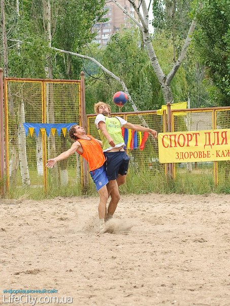 Чемпионат по пляжному футболу