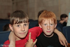 День защиты детей в Мариуполе в Мариуполе