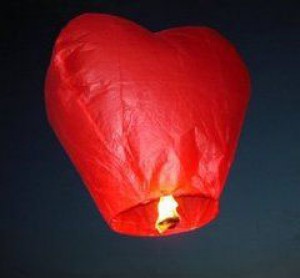 Небесная Валентинка — Запуск Небесных Фонариков в Мариуполе в Мариуполе