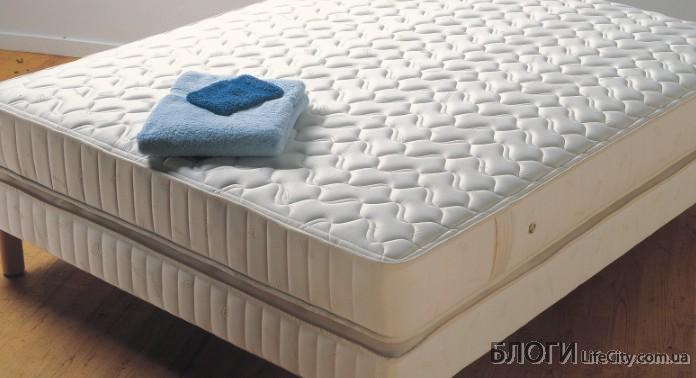 Как правильно приобрести матрас для кровати?
