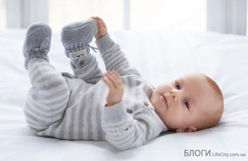 Как правильно выбирается одежда для новорождённого?