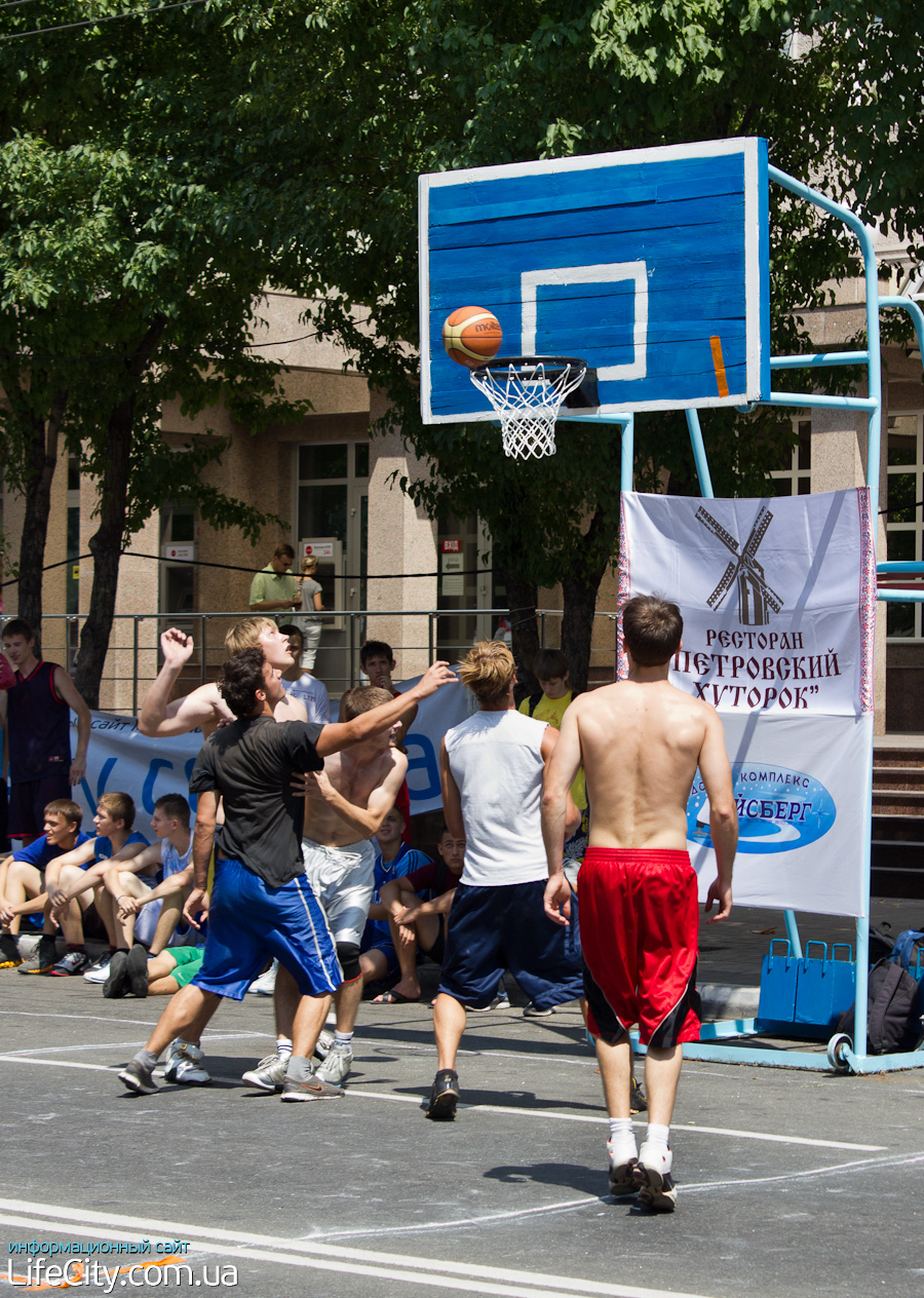 Фотогалерея события Турнир по StreetBall, Мариуполь