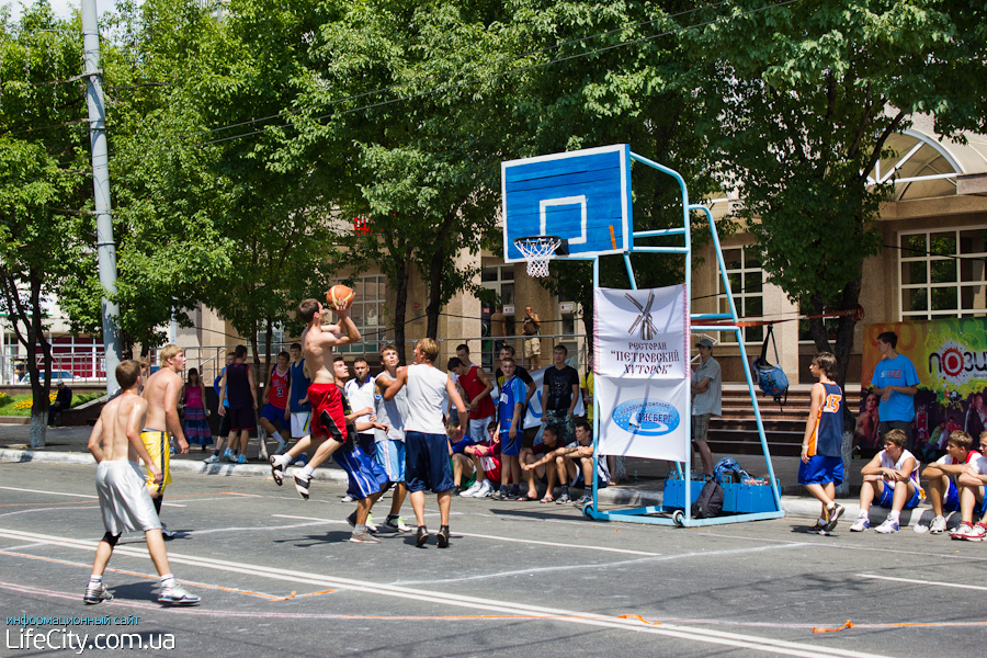 Фотогалерея события Турнир по StreetBall, Мариуполь