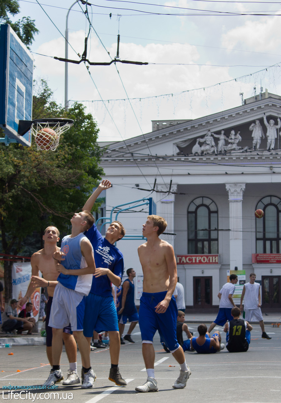 Фотогалерея события Турнир по StreetBall, Мариуполь