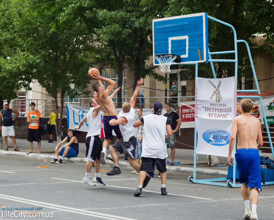 Фотогалерея события Турнир по StreetBall, Мариуполь