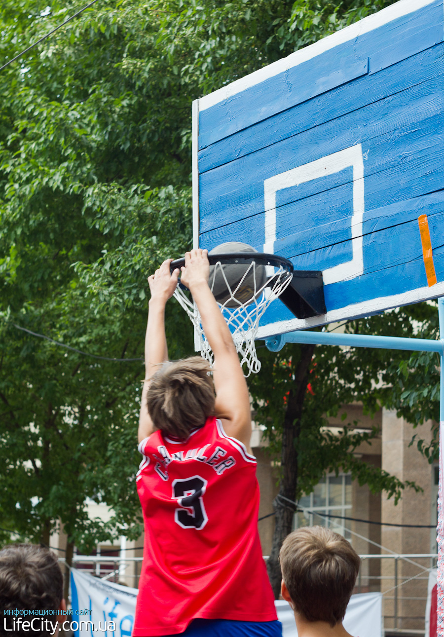 Фотогалерея события Турнир по StreetBall, Мариуполь