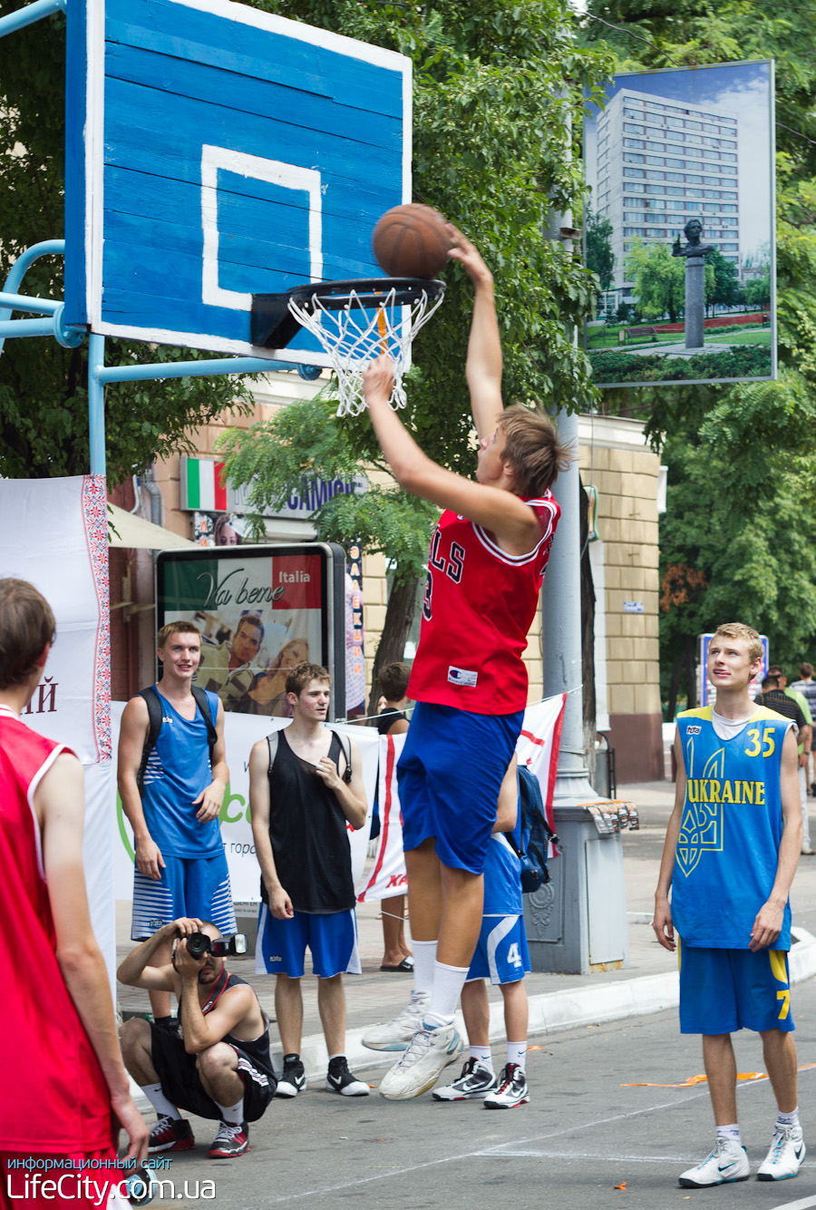 Фотогалерея события Турнир по StreetBall, Мариуполь