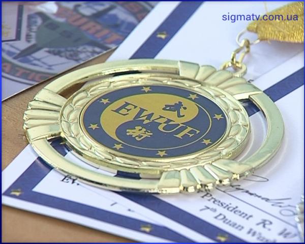 С чемпионата Европы мариупольские девушки привезли золотые, серебряные и бронзовые медали. 