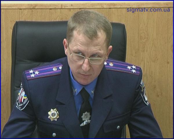 Главный милиционер Донецкой области пообщался с мариупольцами