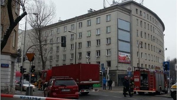 В центре Варшавы произошел взрыв в жилом доме, есть пострадавшие