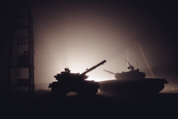 Под Мариуполем ночами боевики возвращают технику на прежние позиции