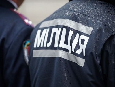 В Мариуполе милиционеров будут судить за незаконное проникновение и обыск, видео