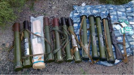 В Донецкой области СБУ обнаружила тайник с большим количеством оружия