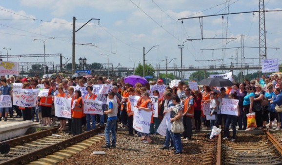 Железнодорожники ДНР бастуют 