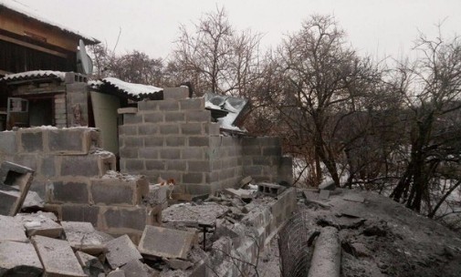 Ситуация в Авдеевке: боевики продолжают обстрелы, ремонтники восстанавливают город