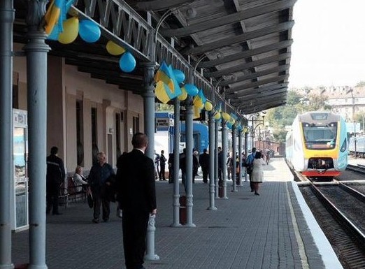 «Укрзализныця»  с 6 июля запустит новый поезд  «Мариуполь-Харьков»
