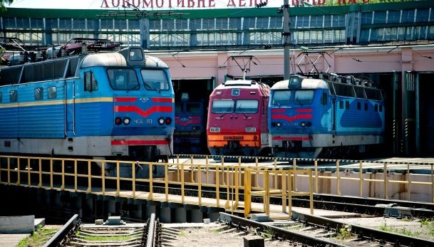 Укрзализныця обновит вагоны поездов, которые курсируют в Мариуполь