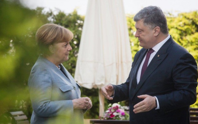 Меркель поддержала Украину в вопросе транзита