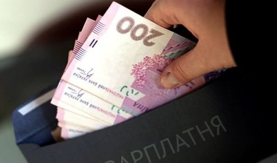 Украинским копам повысят зарплаты
