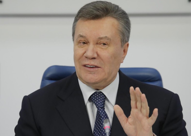 Янукович недоволен бесплатными адвокатами
