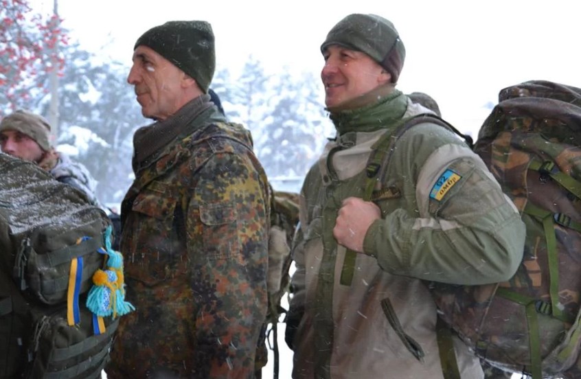 В Украине начинаются сборы из-за военного положения