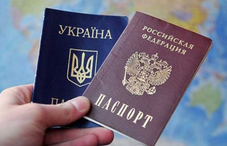 Министр оценил уровень российской паспортизации в Крыму и ОРДЛО