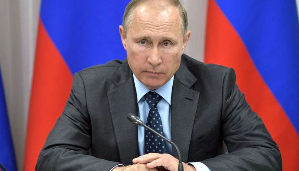 Песков: Путин сам примет решение о встрече с Зеленским
