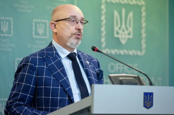 Резников призвал готовиться к миротворцам на Донбассе