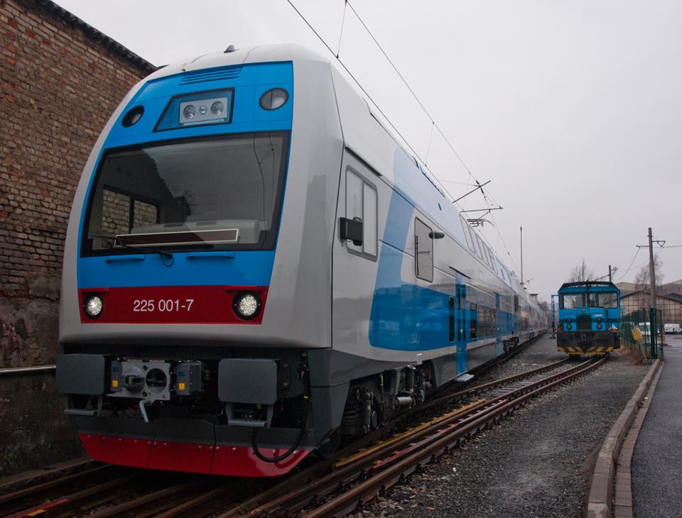 Донецк, Днепропетровск и Харьков свяжут двухэтажные поезда