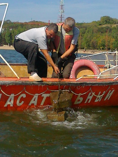 В Мариуполе начали действовать правила индивидуального ограничения для купающихся в Азовском море