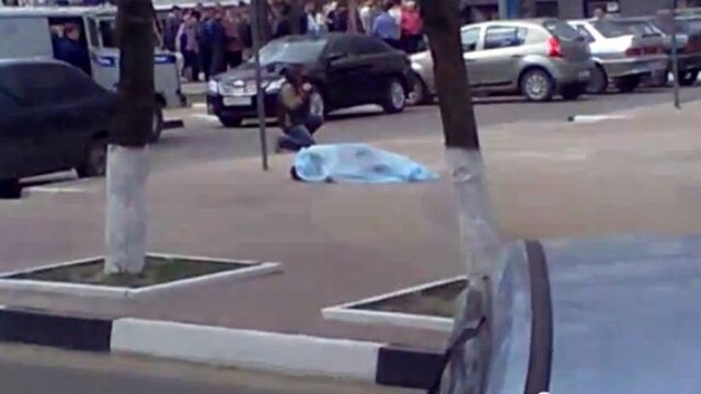 Психически больной мужчина прямо на улице застрелил 6 человек: белгородского стрелка ищут в Украине, видео