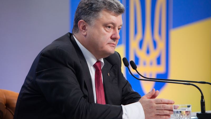 Президент Украины Петр Порошенко поручил обеспечить электричеством и теплом жителей Донбасса