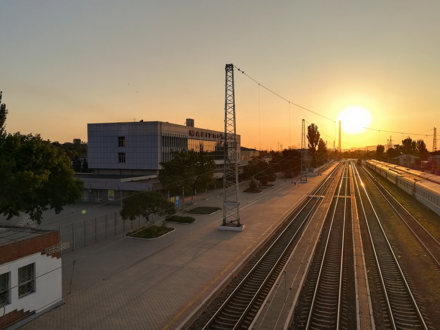 ЖД вокзал ранним утром(август2018г) | Фотогалерея, Мариуполь